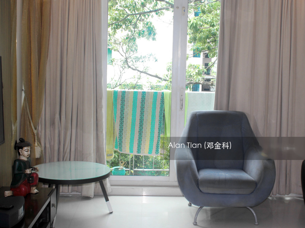 The Esparis (D18), Condominium #198555422